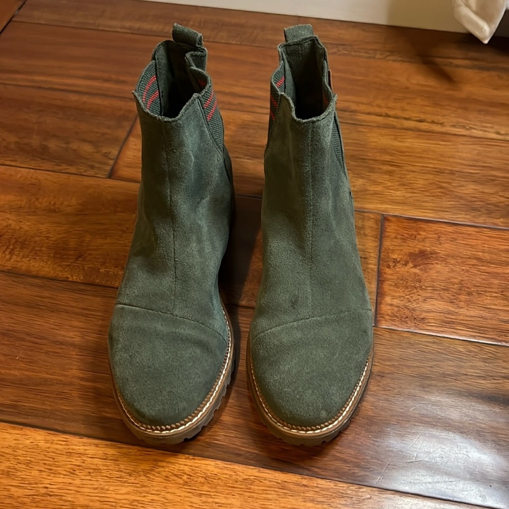 Toms Olive Green Suede Chelsea Ankle Boots